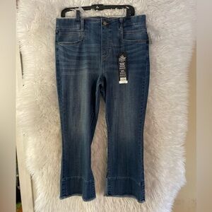 Liverpool Los Angeles NWT Women’s The Crop Flare Gia Glider Pull On Jeans-SZ 14
